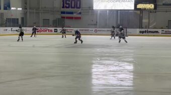 Setting up my linemate for a scoring chance. Image